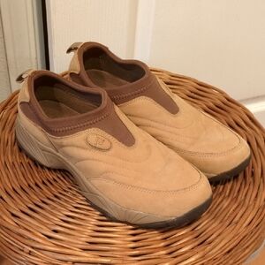 Propet Mens Comfort Slip On Walking Shoes Size 9